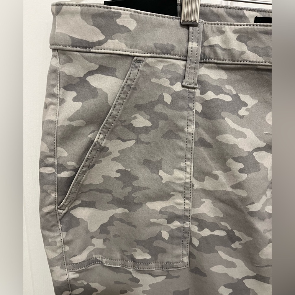 NWT Banana Republic Mid-Rise Skinny Ankle Length Cama Cargo Pants Size 14 - Picture 4 of 12